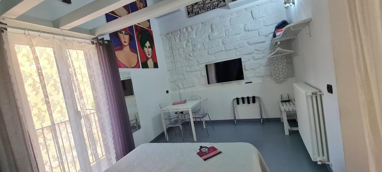 Il Museo Di Teresa Piazza Del Teatro Centrale Агридженто Екстериор снимка